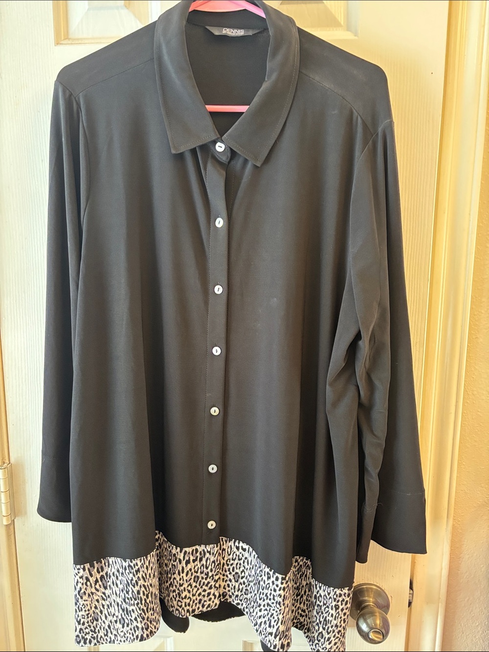 dennis basso Black Button-Front Shirt with Leopard Hem Trim